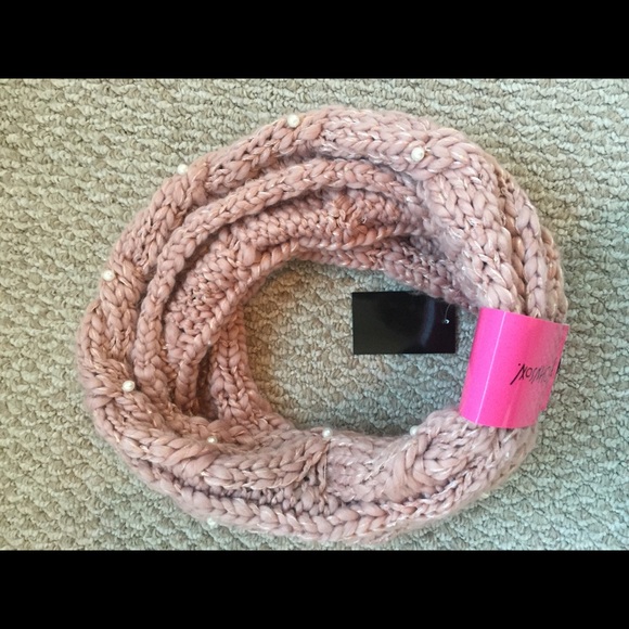 Betsey Johnson Cowl Scarf - Picture 3 of 3